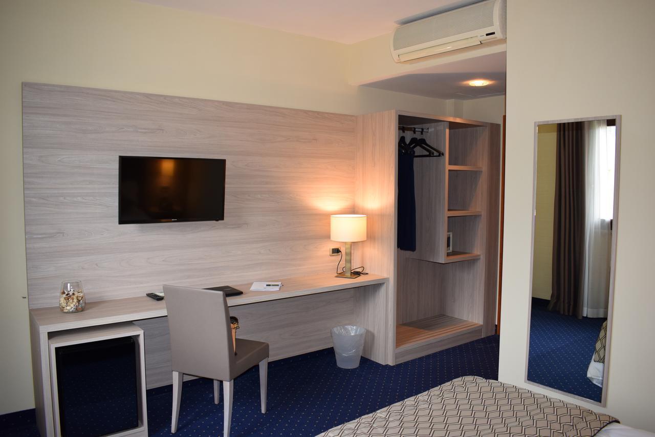 Roma Domus Hotel Ponzano Romano Ngoại thất bức ảnh