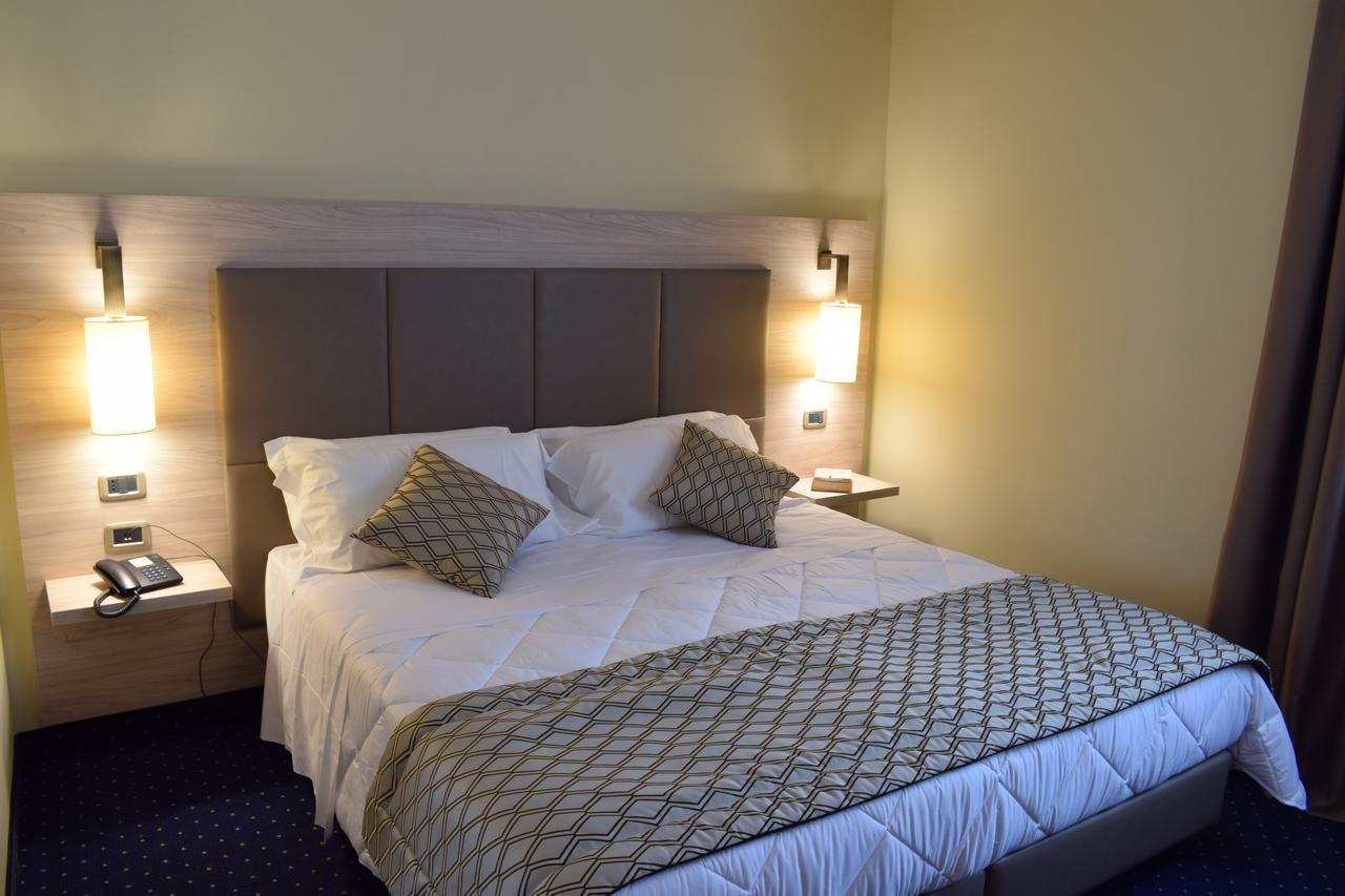 Roma Domus Hotel Ponzano Romano Ngoại thất bức ảnh