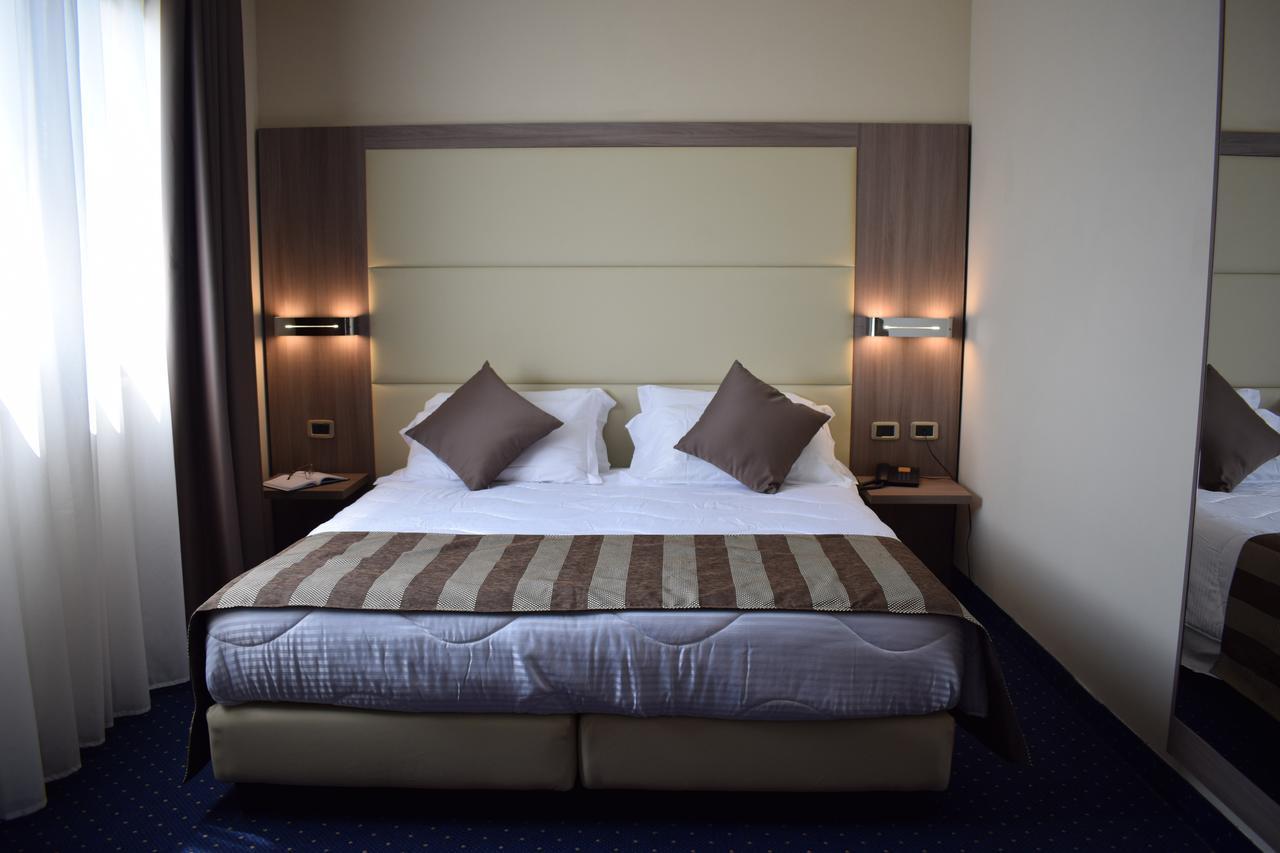 Roma Domus Hotel Ponzano Romano Ngoại thất bức ảnh